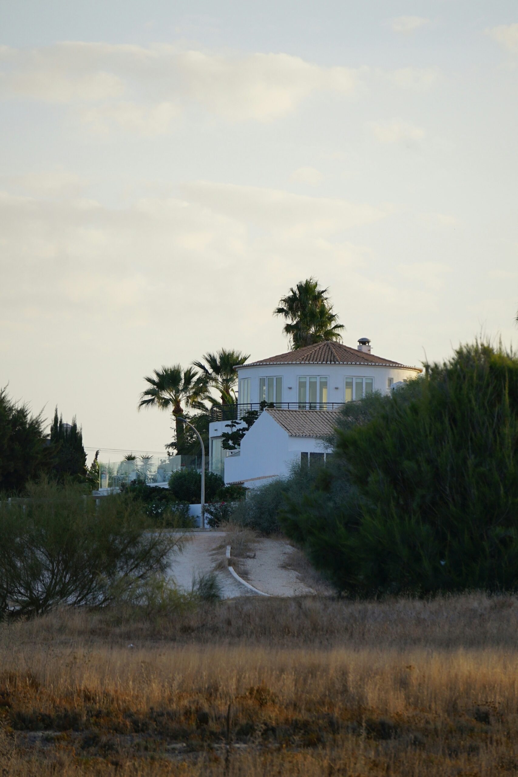 Property hunter Portugal — international buyer's agent